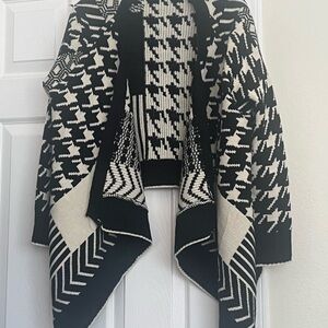 Black and White Patterned Women's open cardigan Sweater one size fits most